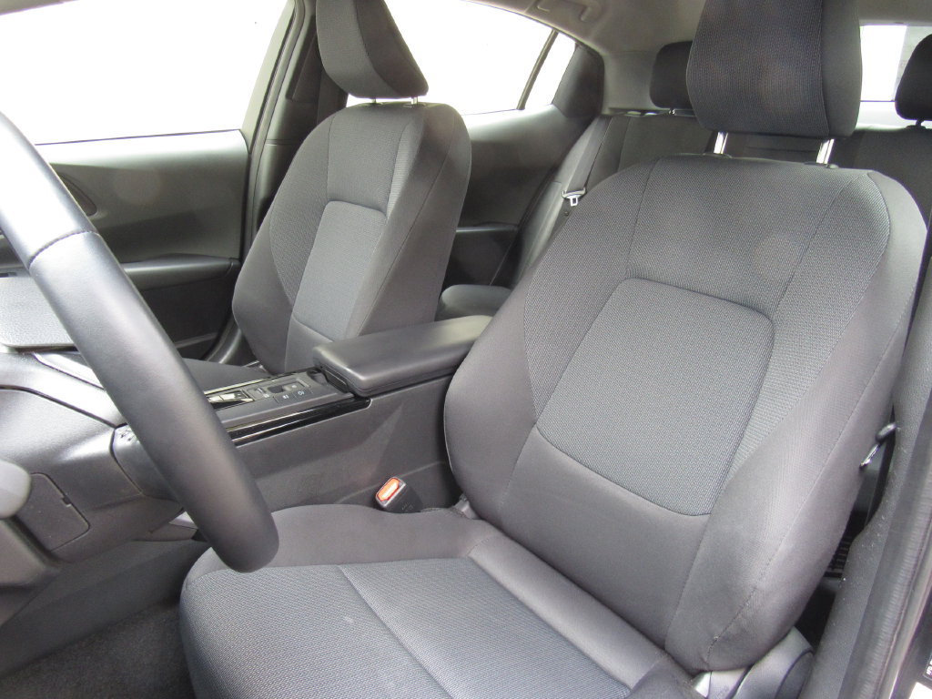 Certified 2025 Toyota Prius LE FWD image 11