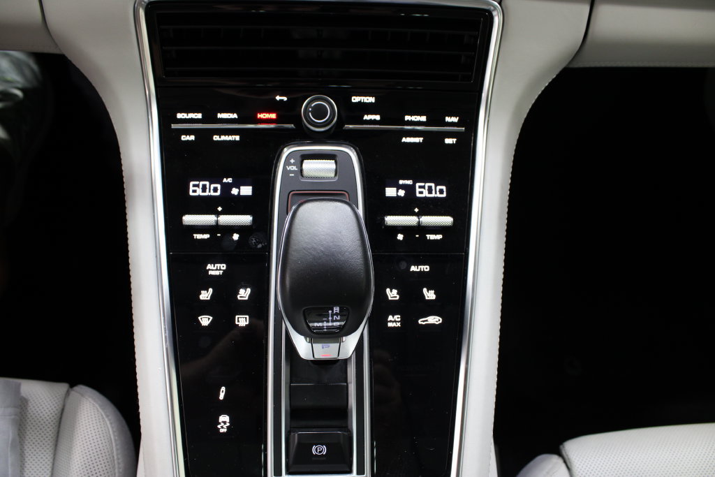 Certified 2021 Porsche Panamera GTS AWD/4WD image 37