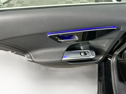 Used 2025 Mercedes-Benz C 300 Sedan image 25
