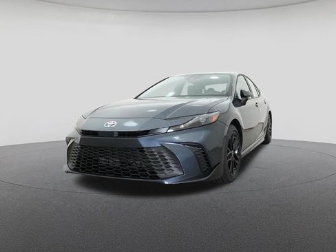 New 2026 Toyota Camry SE image 32