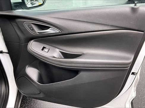 Used 2025 Buick Encore GX Preferred FWD image 29