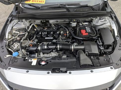 Used 2019 Honda Accord Sport image 40