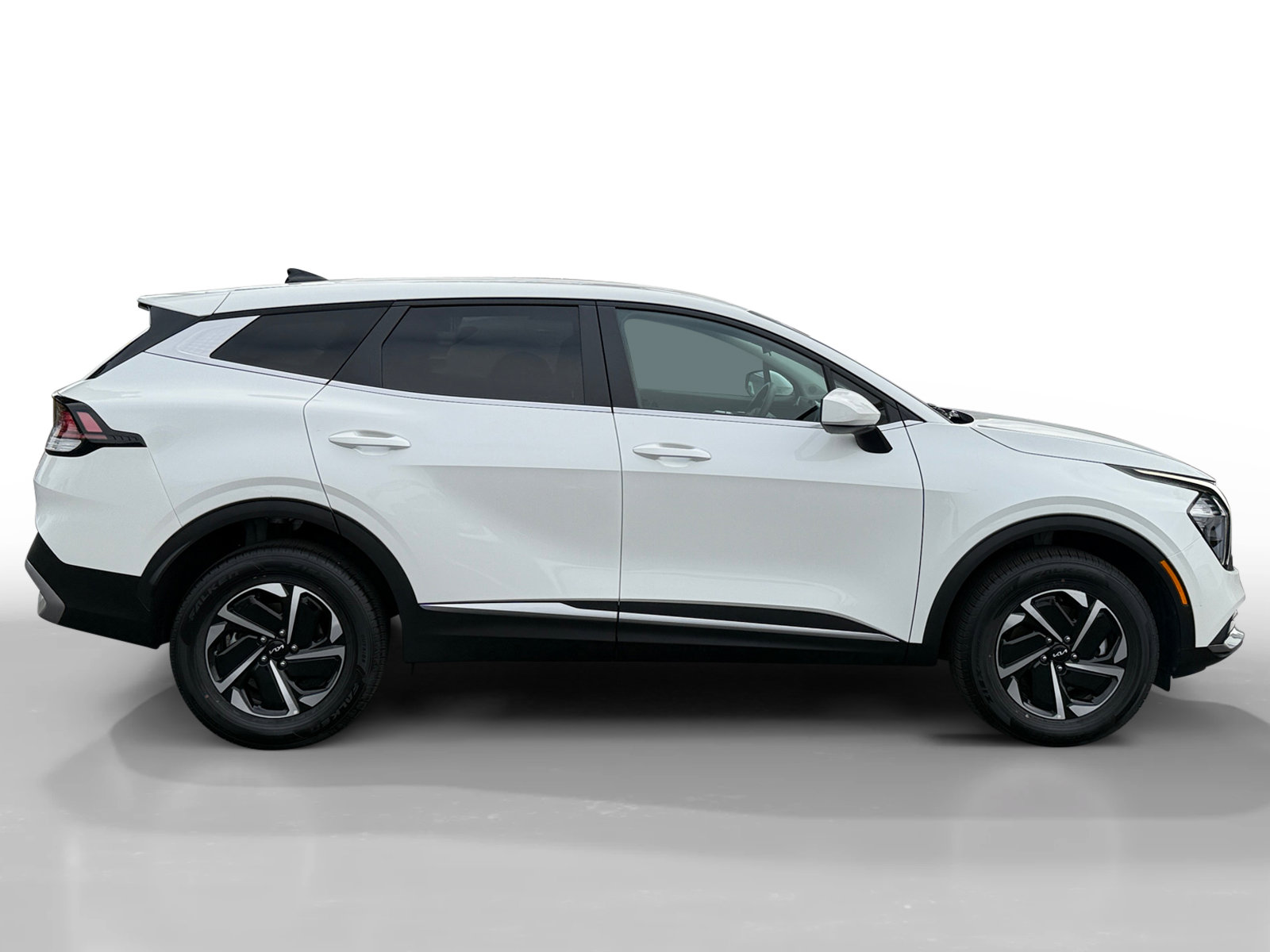 Used 2023 Kia Sportage LX AWD/4WD image 6