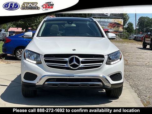 Used 2018 Mercedes-Benz GLC 300 GLC 300 w/ Premium Package image 2