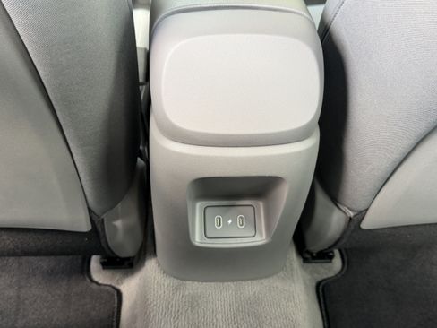 Used 2025 Hyundai Elantra SE w/ Cargo Package FWD image 55
