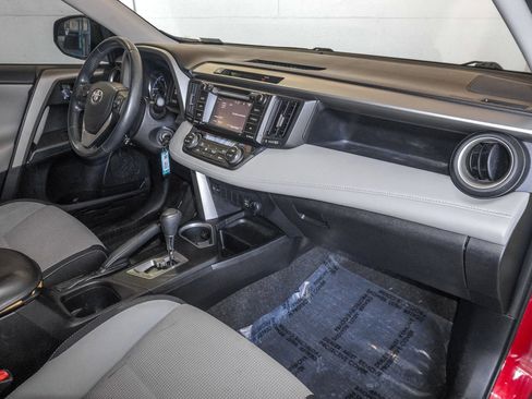 Used 2016 Toyota RAV4 XLE image 39