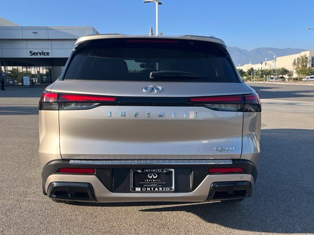 Used 2024 INFINITI QX60 Luxe w/ Cargo Package FWD image 8