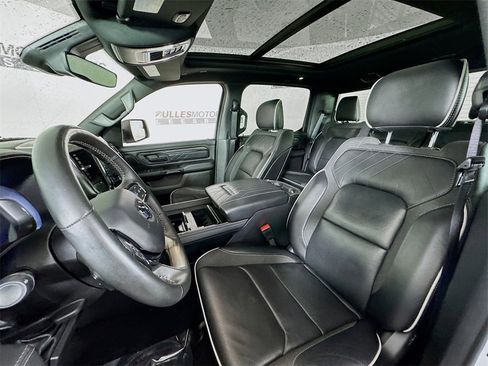 Used 2025 RAM 1500 Limited image 22