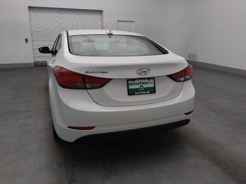 Used 2016 Hyundai Elantra SE w/ Option Group 02 FWD image 6