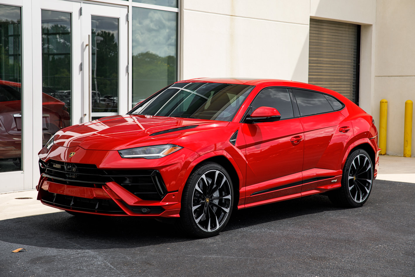 Used 2024 Lamborghini Urus S AWD/4WD image 7