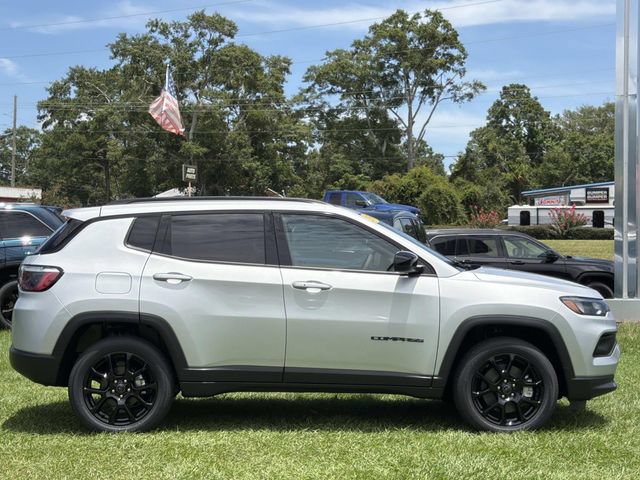New 2026 Jeep Compass Latitude AWD/4WD image 5
