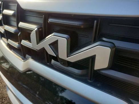 Used 2023 Kia Telluride SX FWD image 11