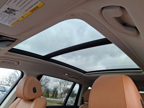 Used 2021 BMW X7 xDrive40i w/ Premium Package image 13