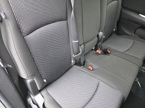 Used 2016 Dodge Journey SXT w/ Comfort/Convenience Group image 19