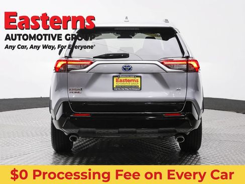 Used 2022 Toyota RAV4 SE AWD/4WD image 6
