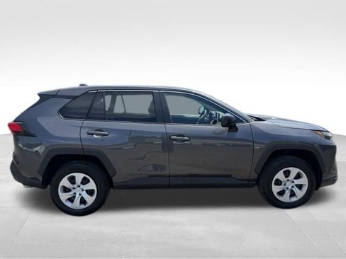 Used 2024 Toyota RAV4 LE AWD/4WD image 8