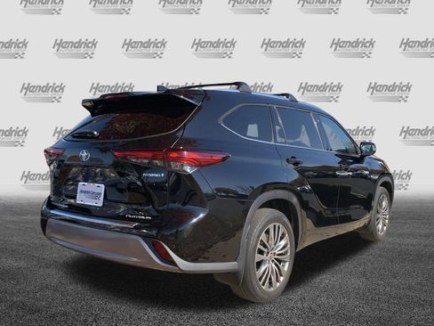 Used 2020 Toyota Highlander Limited Platinum image 10