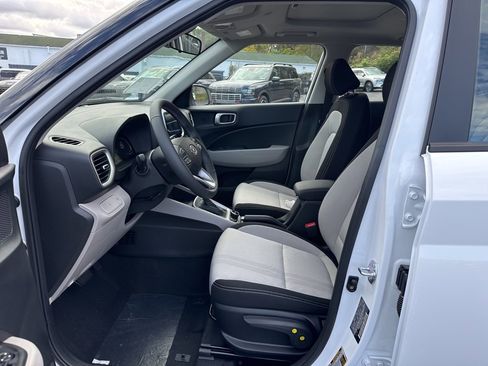 New 2026 Hyundai Venue SEL image 12