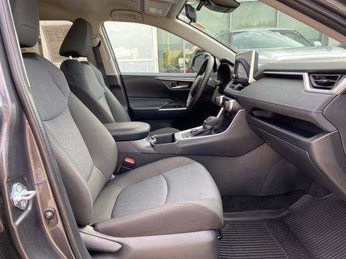 Certified 2025 Toyota RAV4 XLE image 16