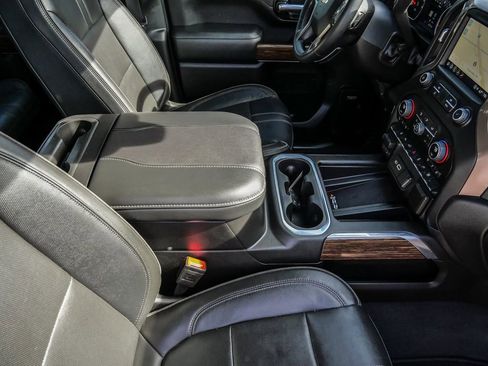 Used 2023 Chevrolet Silverado 2500 High Country image 16