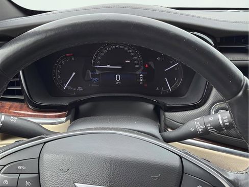 Used 2017 Cadillac XT5 Luxury AWD/4WD image 10