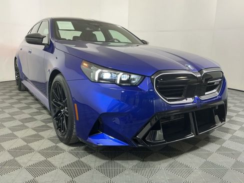 Certified 2026 BMW M5 w/ Carbon Package image 4