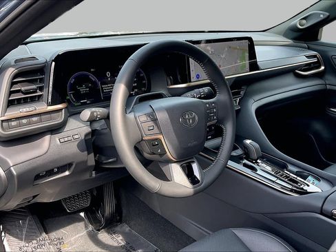 Certified 2026 Toyota Crown Signia w/ Advanced Technology Package AWD/4WD image 34