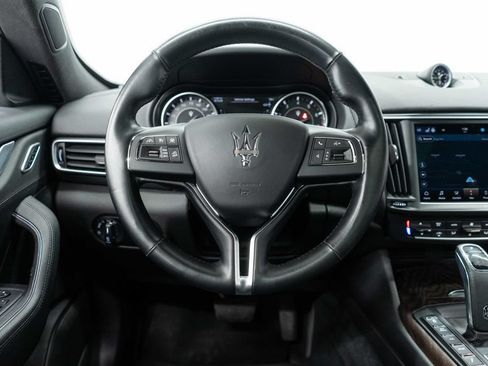 Used 2022 Maserati Levante GT AWD/4WD image 15