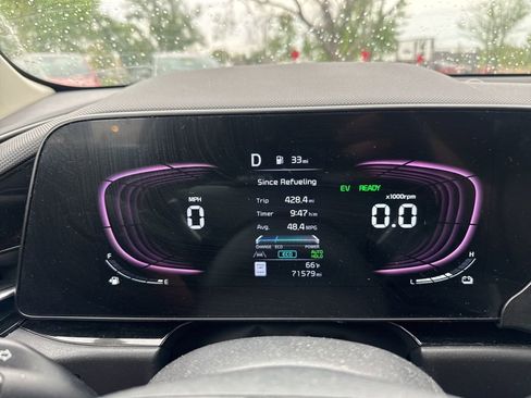 Used 2023 Kia Niro SX Touring image 31