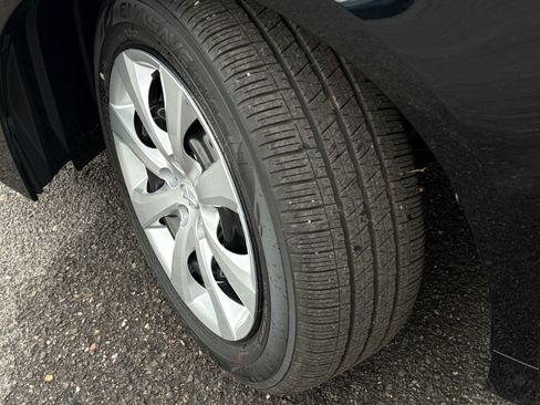 Used 2026 Toyota Corolla LE image 8