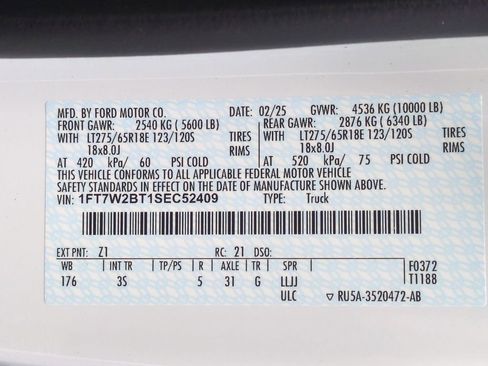 Used 2025 Ford F250 XLT image 28