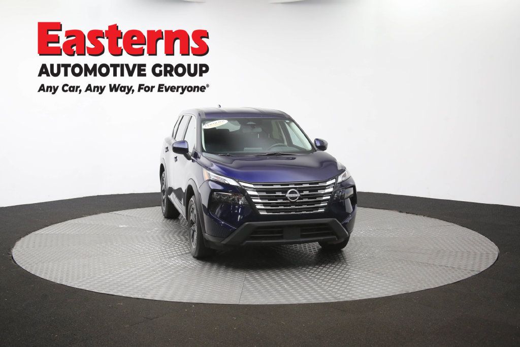 Used 2025 Nissan Rogue SV AWD/4WD image 55