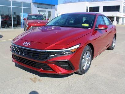 New 2026 Hyundai Elantra SE