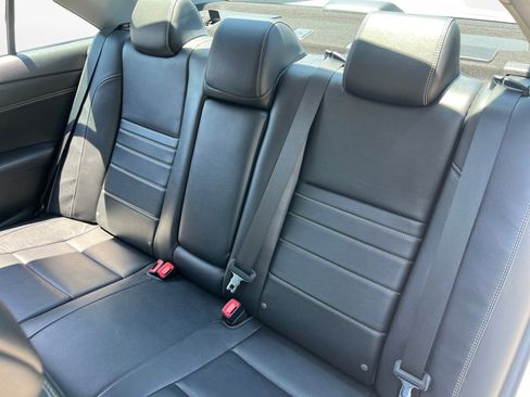 Used 2017 Toyota Camry XLE FWD image 12