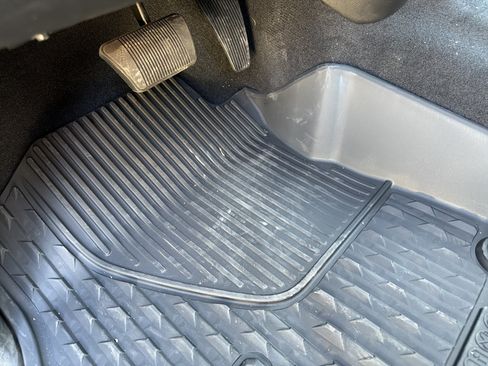 Certified 2025 RAM 2500 Big Horn AWD/4WD image 15