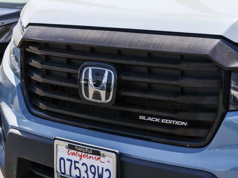 Used 2023 Honda Ridgeline Black Edition image 3