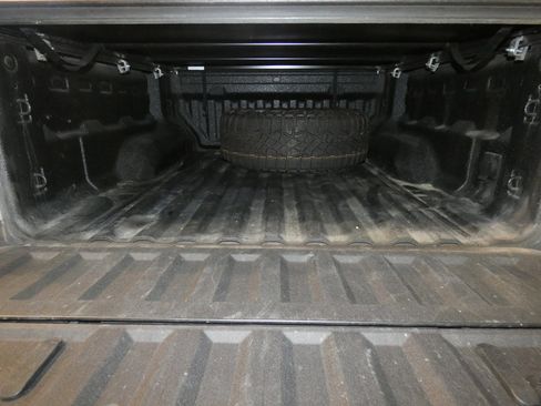 Used 2023 GMC Canyon AT4X image 6