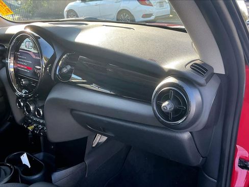 Used 2024 MINI Cooper SE image 17