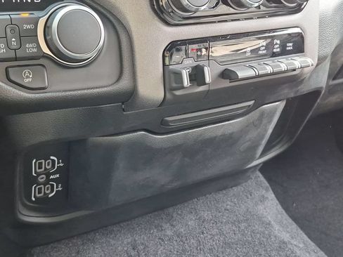 New 2026 RAM 1500 Express AWD/4WD image 26