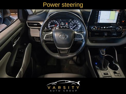 Used 2022 Toyota Highlander XLE image 17