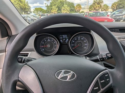 Used 2013 Hyundai Elantra GLS FWD image 24