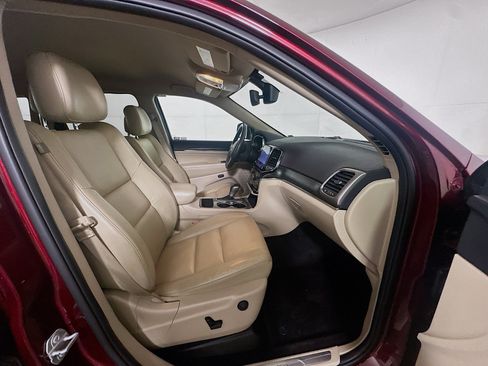 Used 2019 Jeep Grand Cherokee Limited RWD image 31