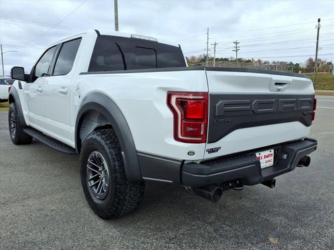 Used 2019 Ford F150 Raptor w/ Equipment Group 802A Luxury image 5