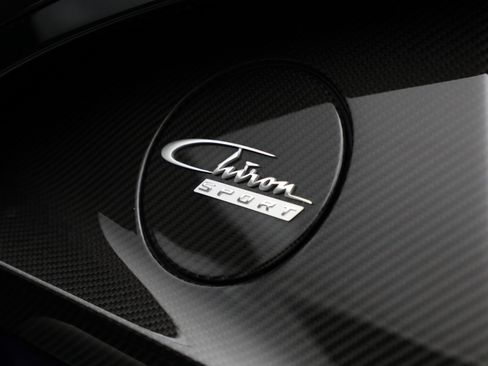 Used 2020 Bugatti Chiron image 27