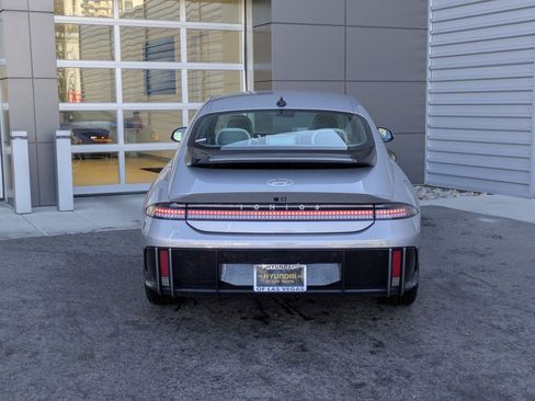 Used 2023 Hyundai Ioniq 6 SEL image 4