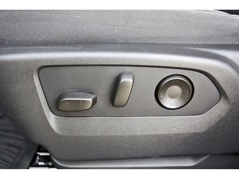 Used 2021 Buick Envision Essence image 32