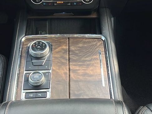 Used 2021 Ford Expedition Platinum AWD/4WD image 16