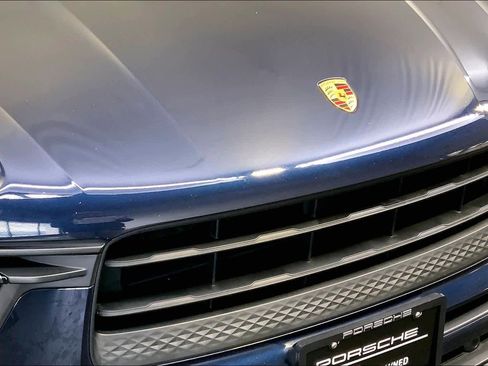 Used 2022 Porsche Macan S image 34