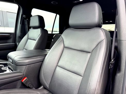 Used 2025 Chevrolet Tahoe Z71 AWD/4WD image 13