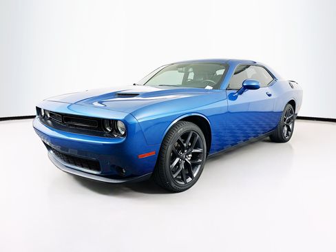 Used 2023 Dodge Challenger SXT w/ Plus Package RWD image 3